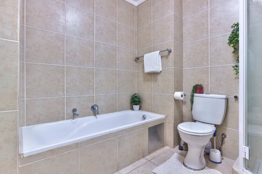 To Let 2 Bedroom Property for Rent in De Waterkant Western Cape